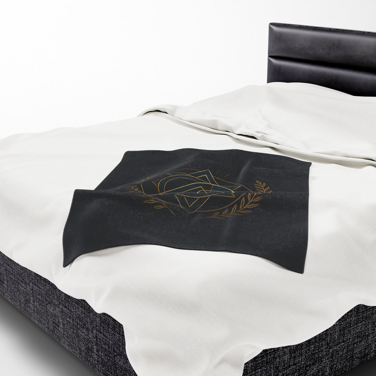 Gothic Velvet Plush Blanket - Cozy Décor for Gaming Lovers