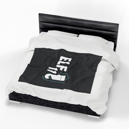 Cozy Velveteen Plush Blanket for Holiday Comfort - 'Elf 11' Design